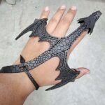 Dragon - Hand Figure - Random Color - Image 2
