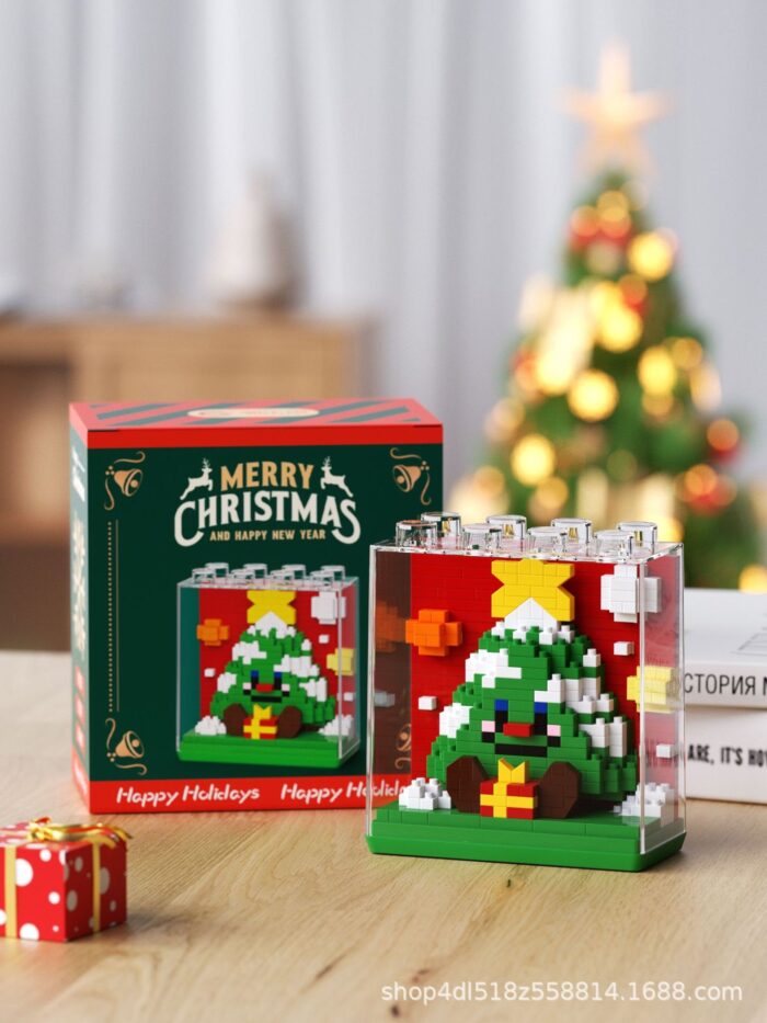 IMG_2593 Lego - Christmas - Mini Figure - Random Design - Image 1