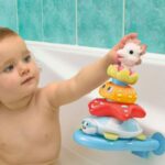 Sophie Le Girafe - Splash & Surf Animal tower - Image 2